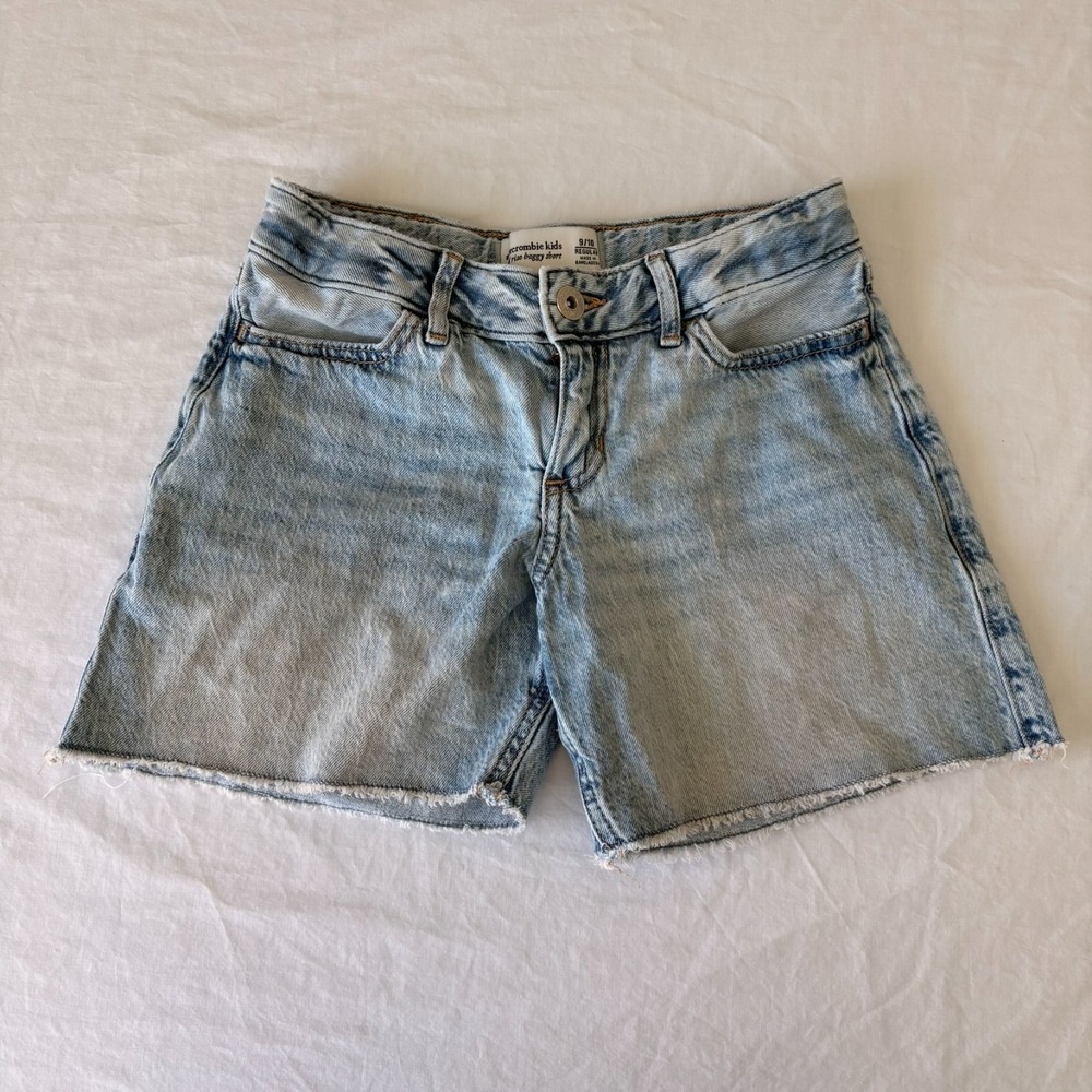 Abercrombie & Fitch Kids Blue Denim Raw Frayed Hem Baggy Cutoff Shorts Size 9/10